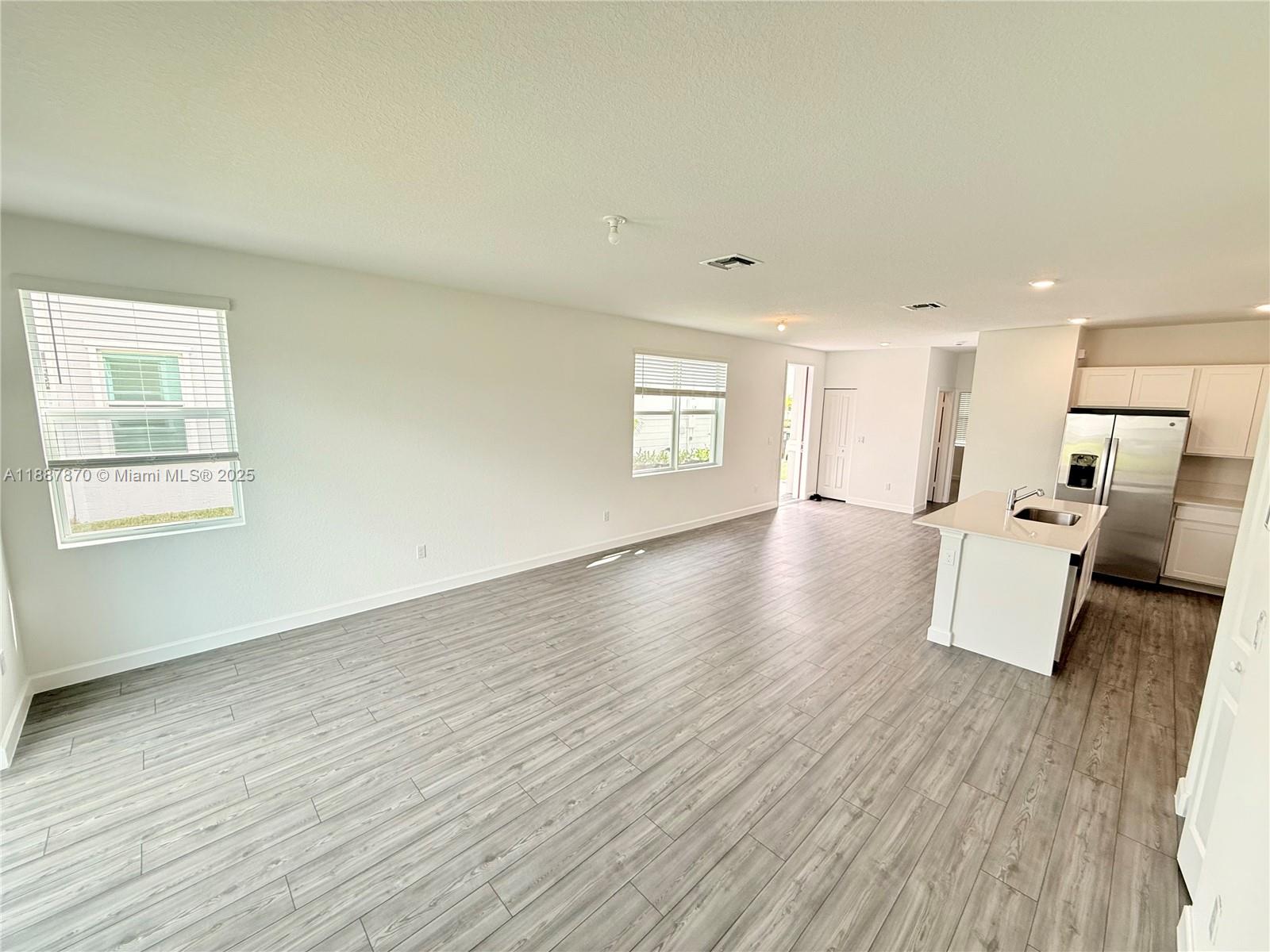 VERANDA PLAT NO. 9 - Residential Lease