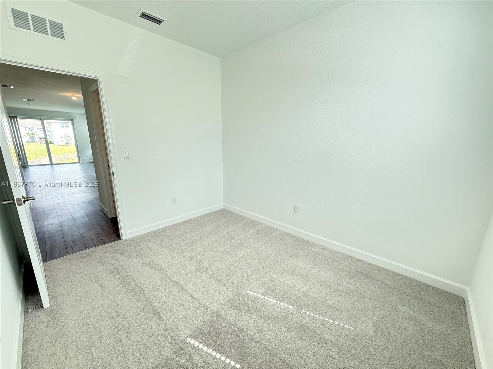 VERANDA PLAT NO. 9 - Residential Lease