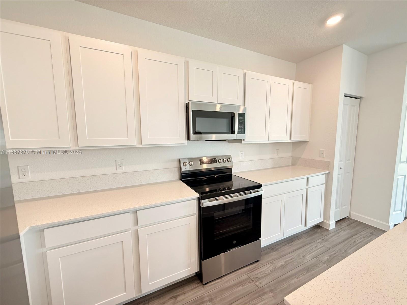 VERANDA PLAT NO. 9 - Residential Lease