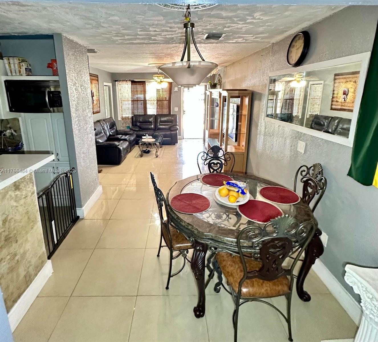 MYRTLE GROVE - Residential