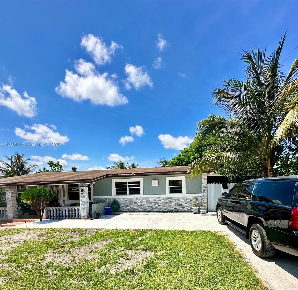 MYRTLE GROVE - Residential