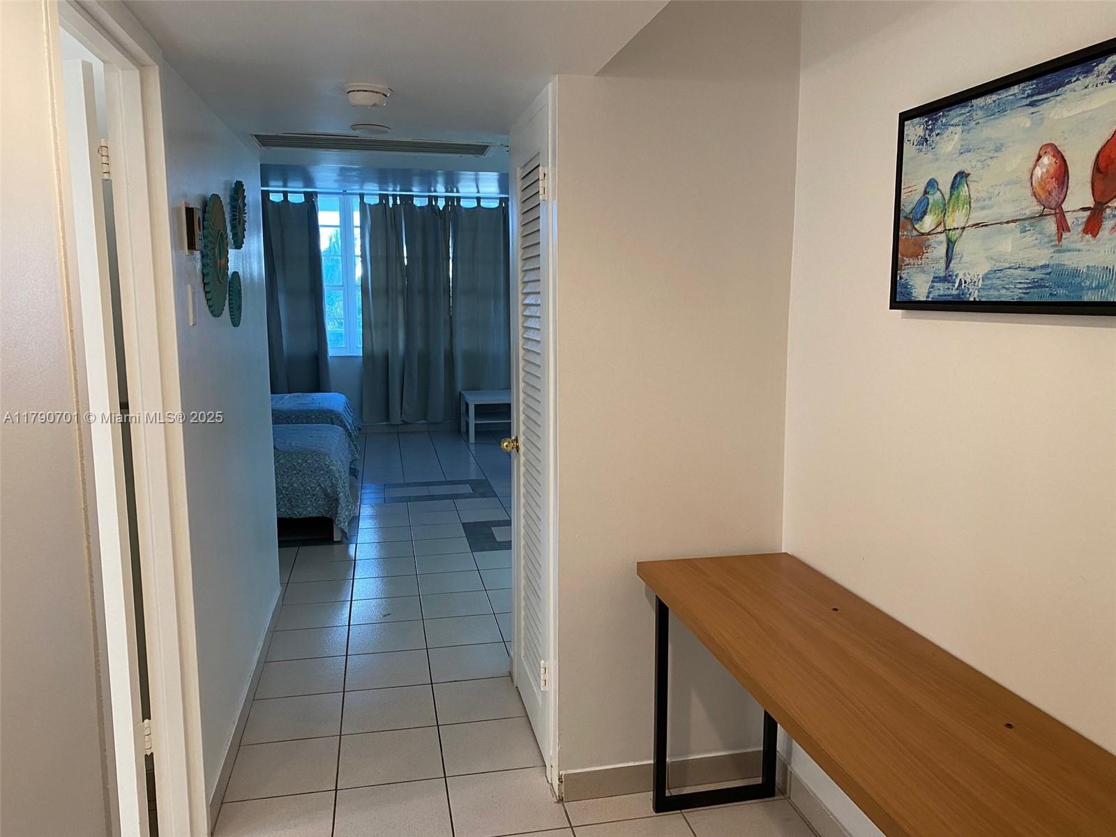 100 Lincoln Rd 304