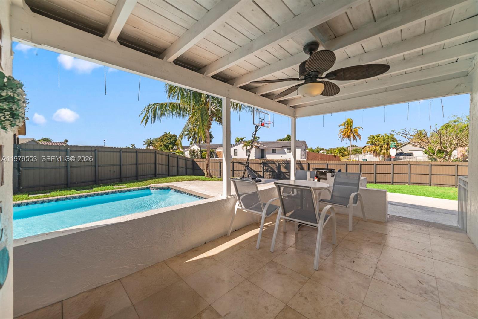 MEADOW WOOD MANOR #4 - Residential