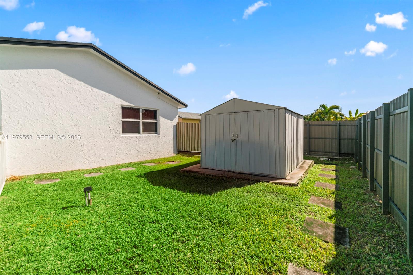 MEADOW WOOD MANOR #4 - Residential