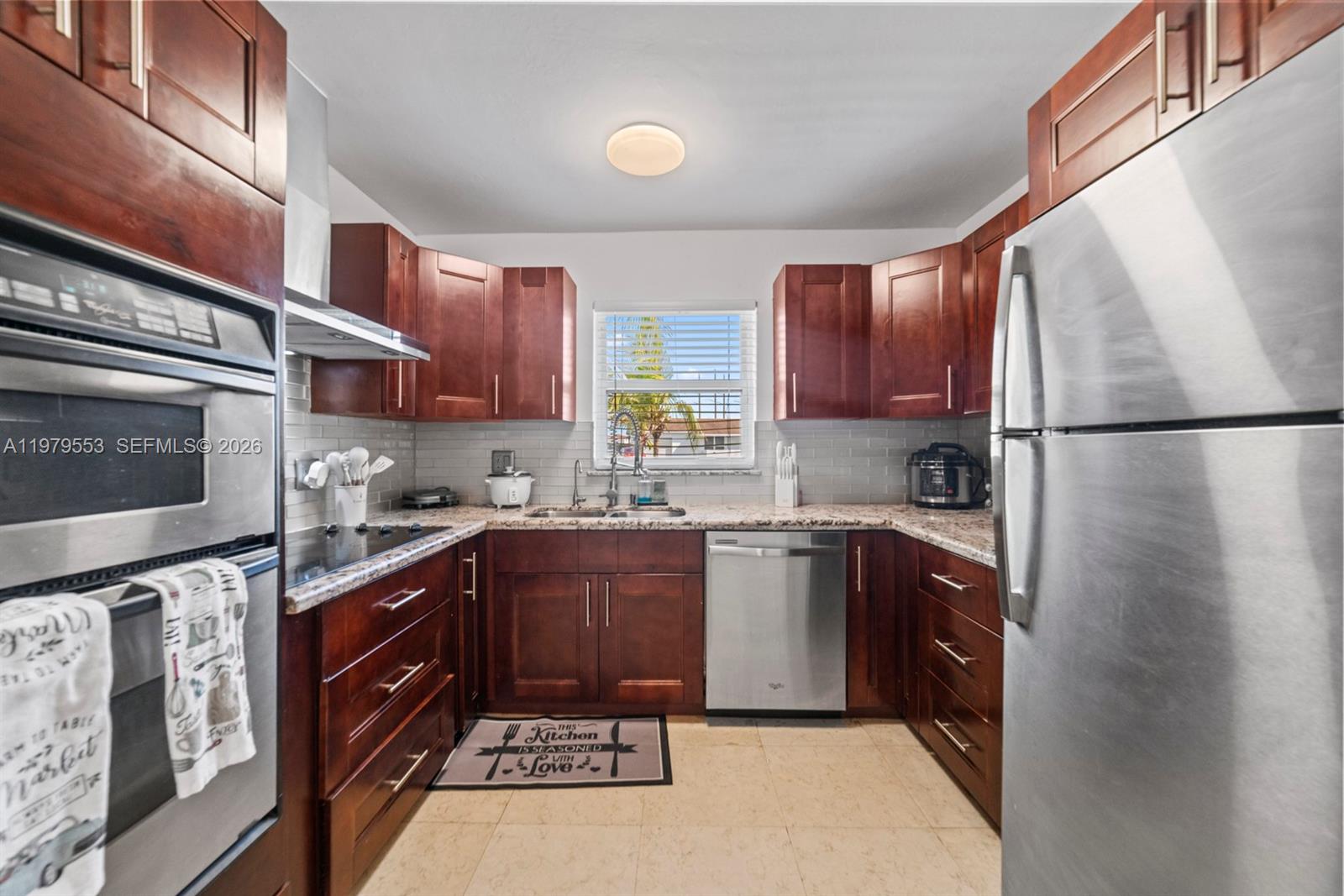 MEADOW WOOD MANOR #4 - Residential