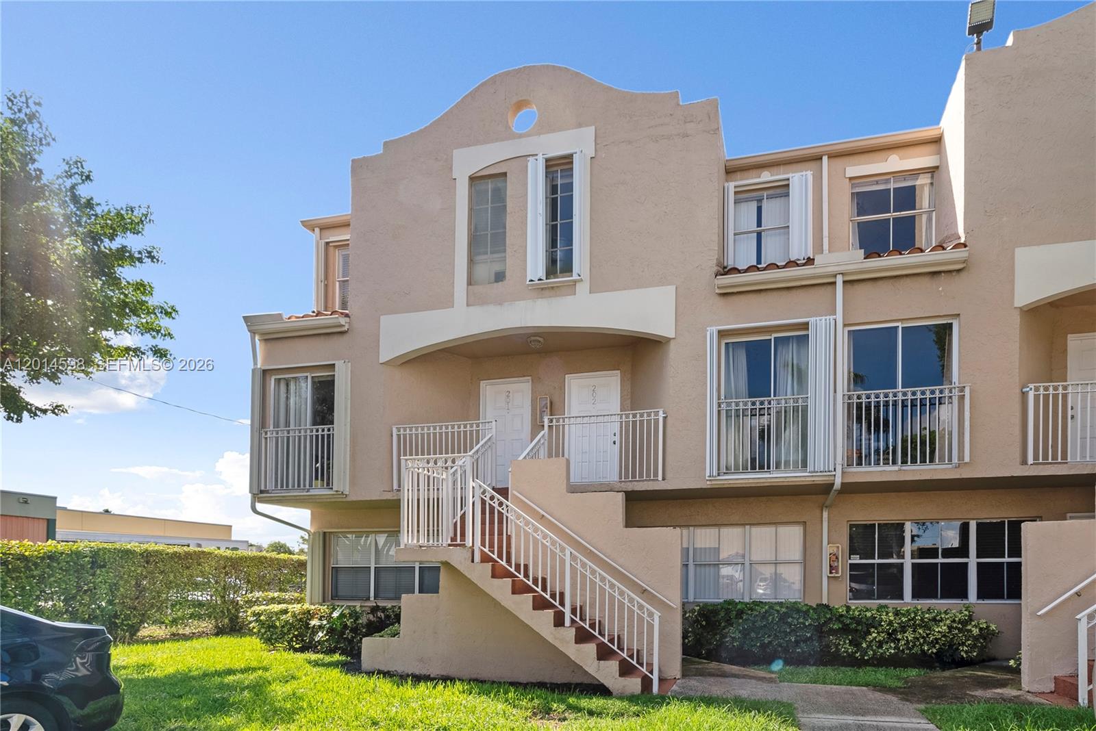CORAL POINTE TOWNHOMES CO - Residential