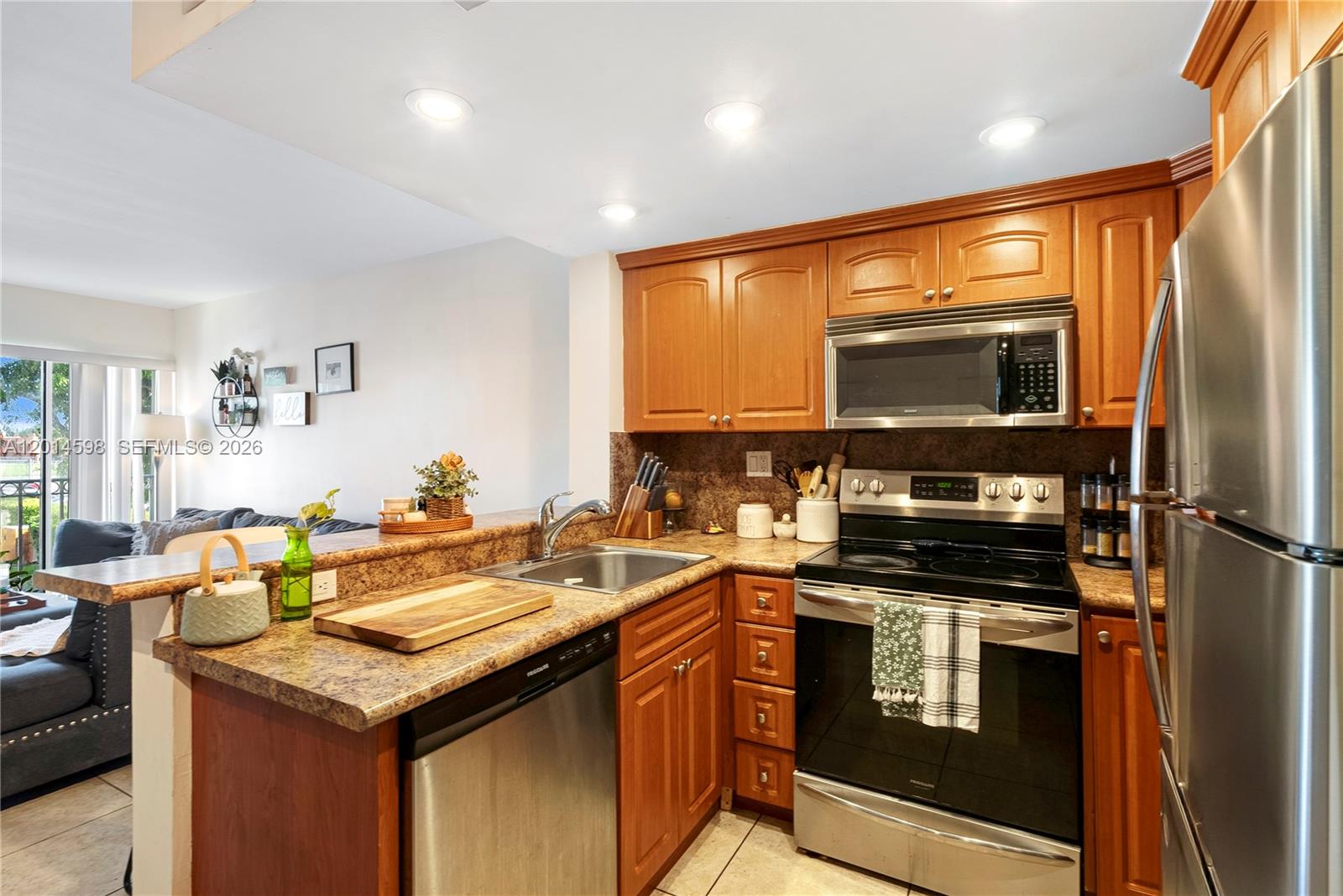 CORAL POINTE TOWNHOMES CO - Residential