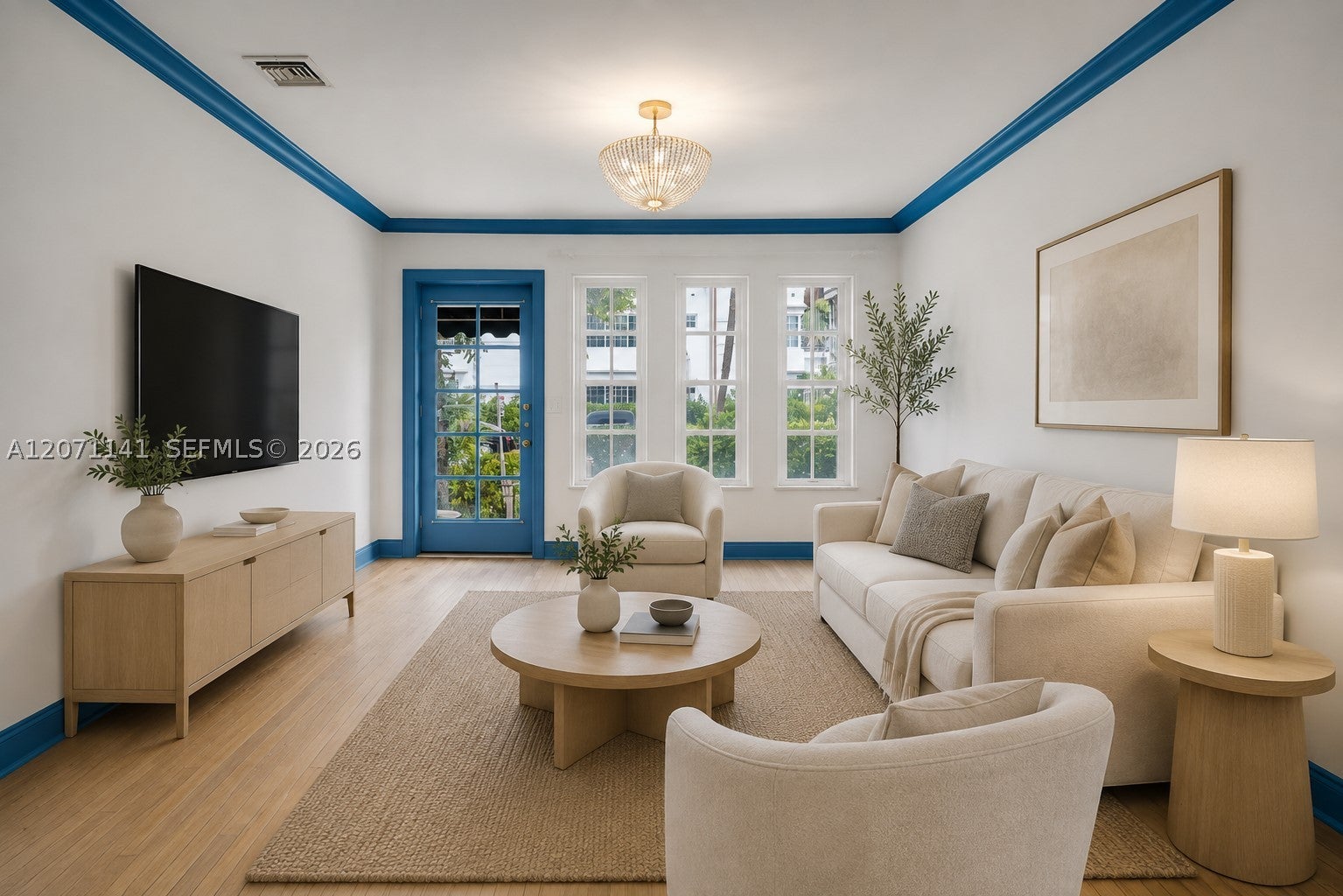1605 Michigan Ave 929