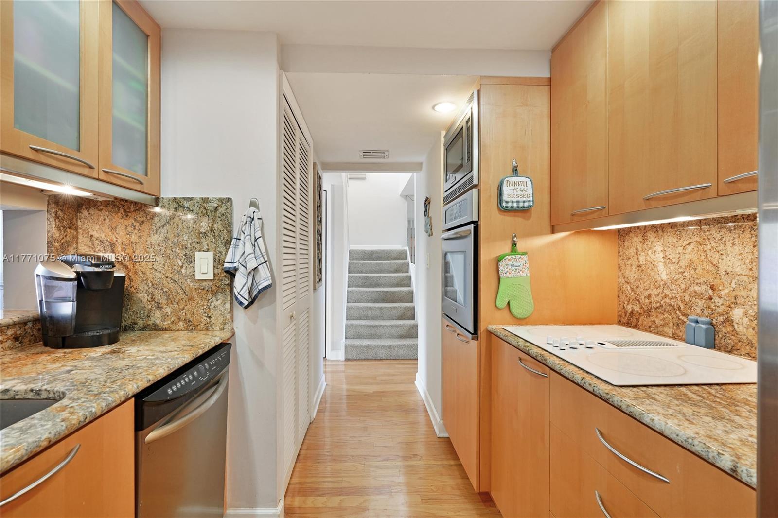 FAMILY TOWNHOUSES OF THE - Residential