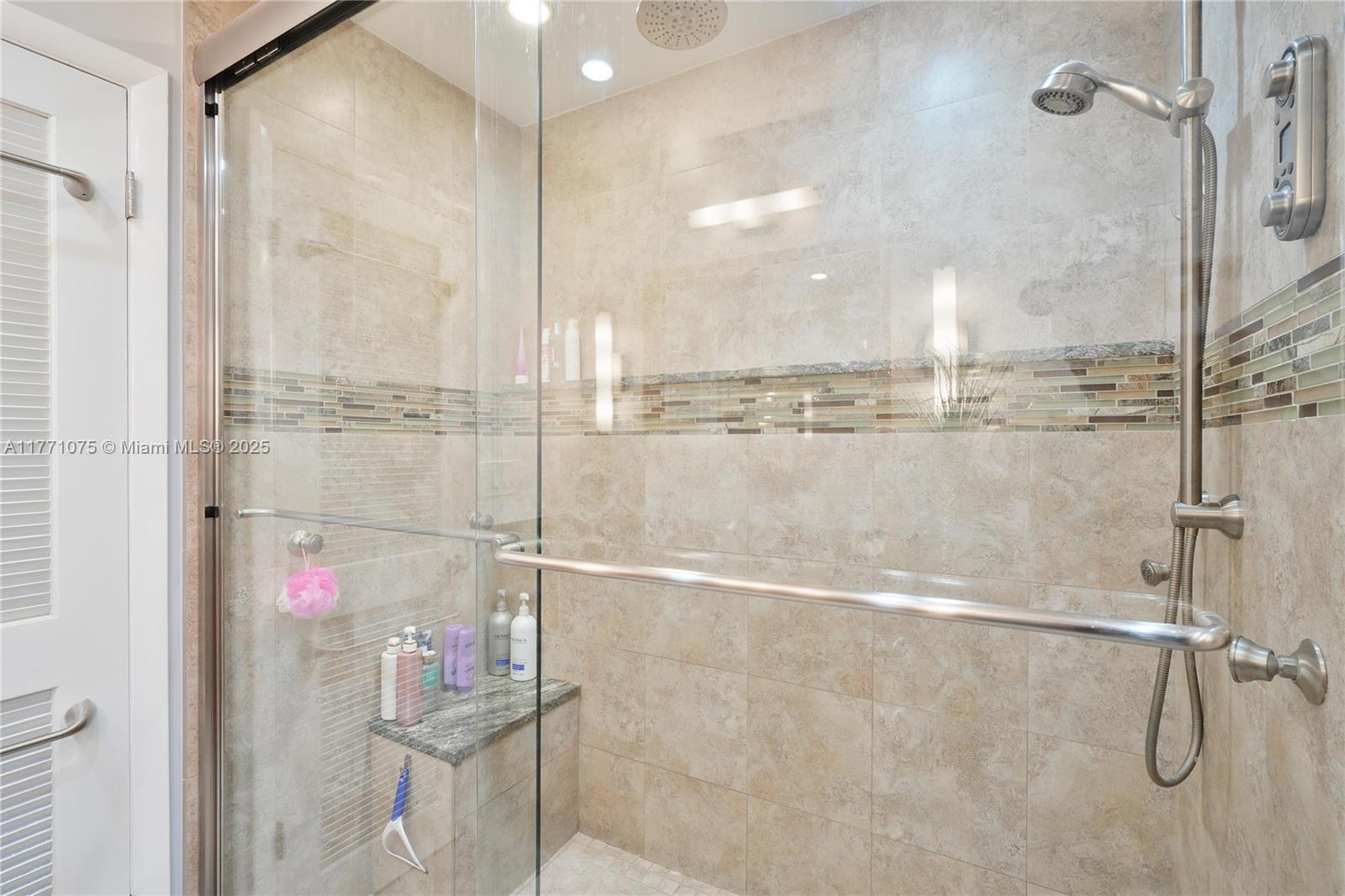 FAMILY TOWNHOUSES OF THE - Residential