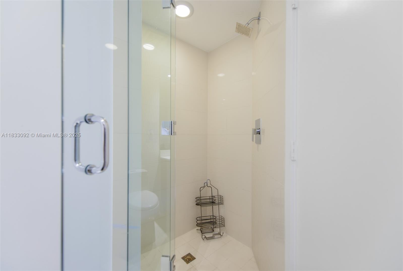 PARAISO BAY CONDO - Residential