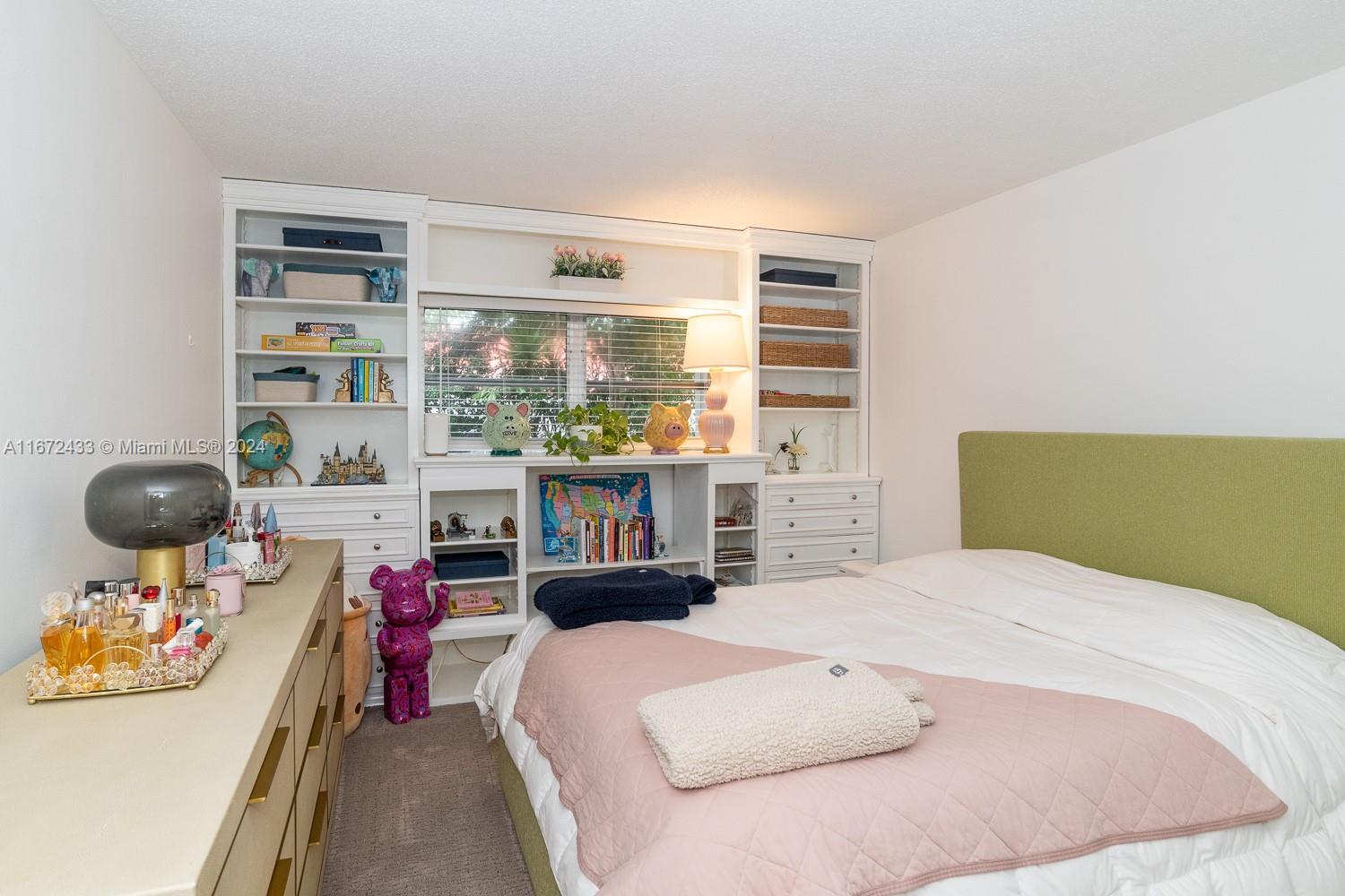 TARA EAST APARTMENTS COND - Residential