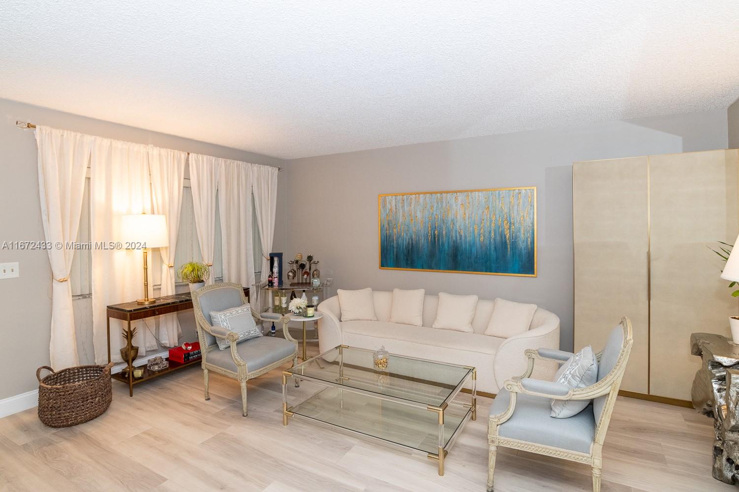 TARA EAST APARTMENTS COND - Residential