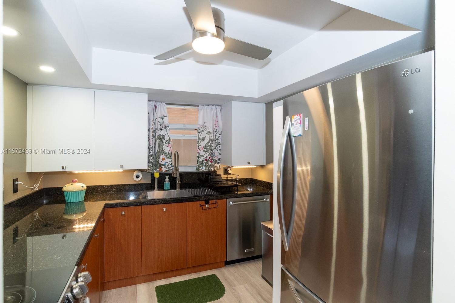TARA EAST APARTMENTS COND - Residential