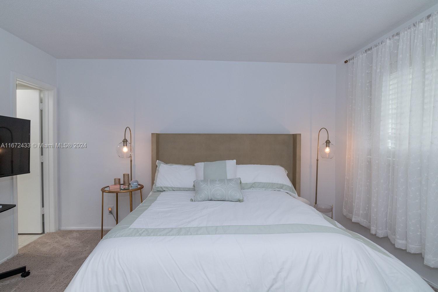 TARA EAST APARTMENTS COND - Residential