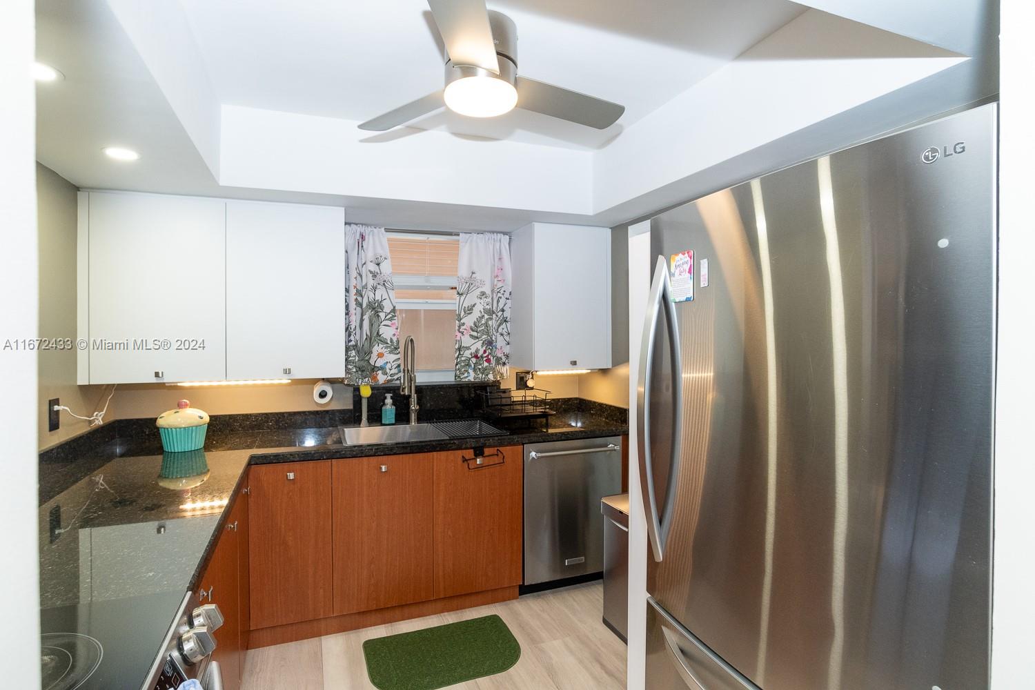 TARA EAST APARTMENTS COND - Residential