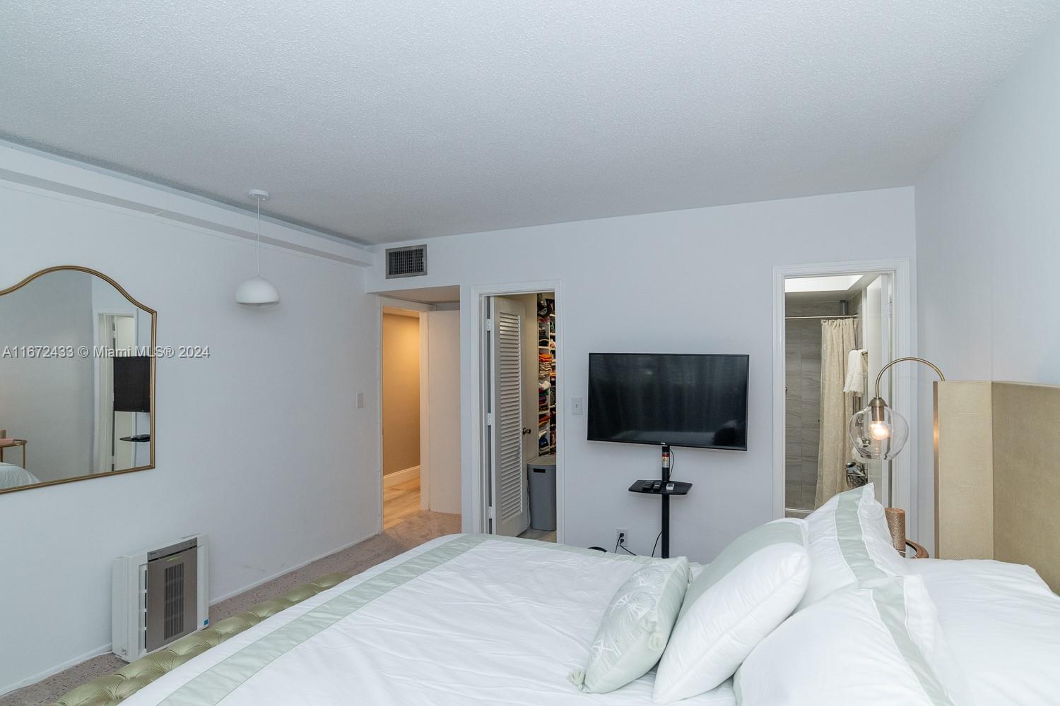 TARA EAST APARTMENTS COND - Residential