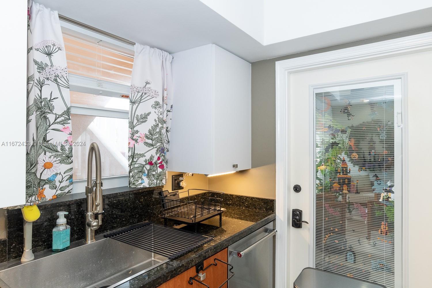 TARA EAST APARTMENTS COND - Residential
