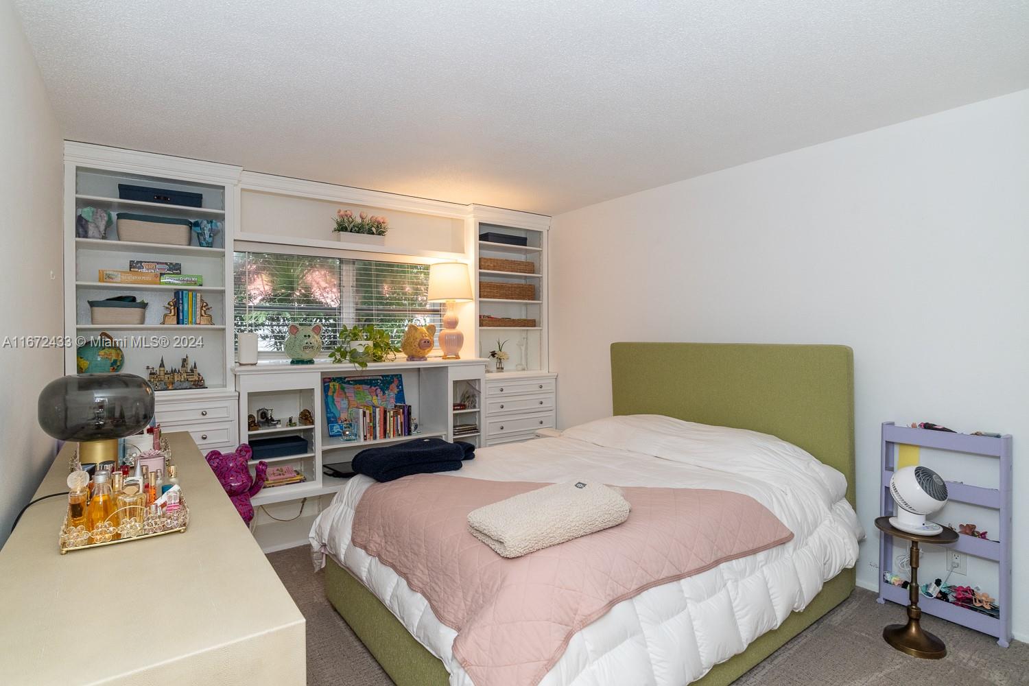 TARA EAST APARTMENTS COND - Residential