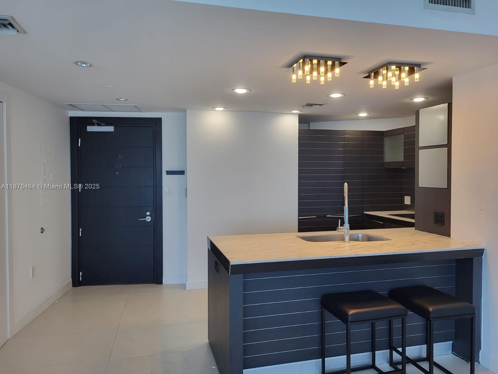 200 Biscayne Boulevard Way 4203