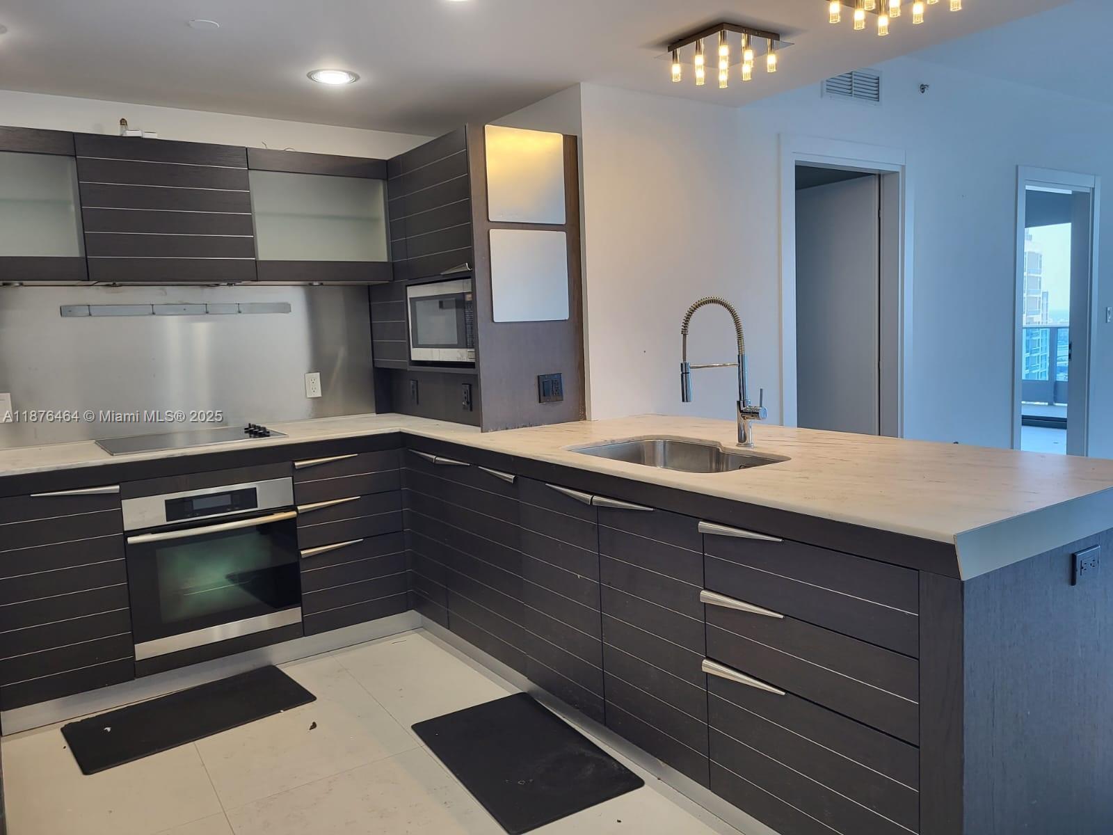 200 Biscayne Boulevard Way 4203