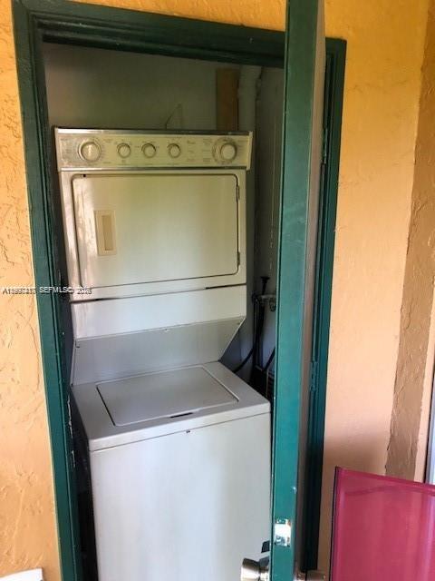 LAKES OF JACARANDA CONDO - Residential Lease