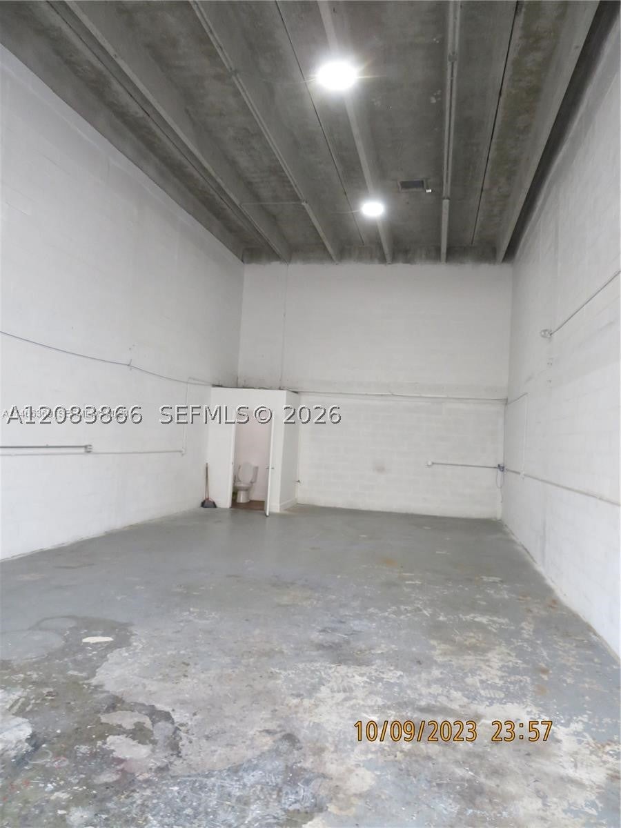 2450 W 82nd St 212