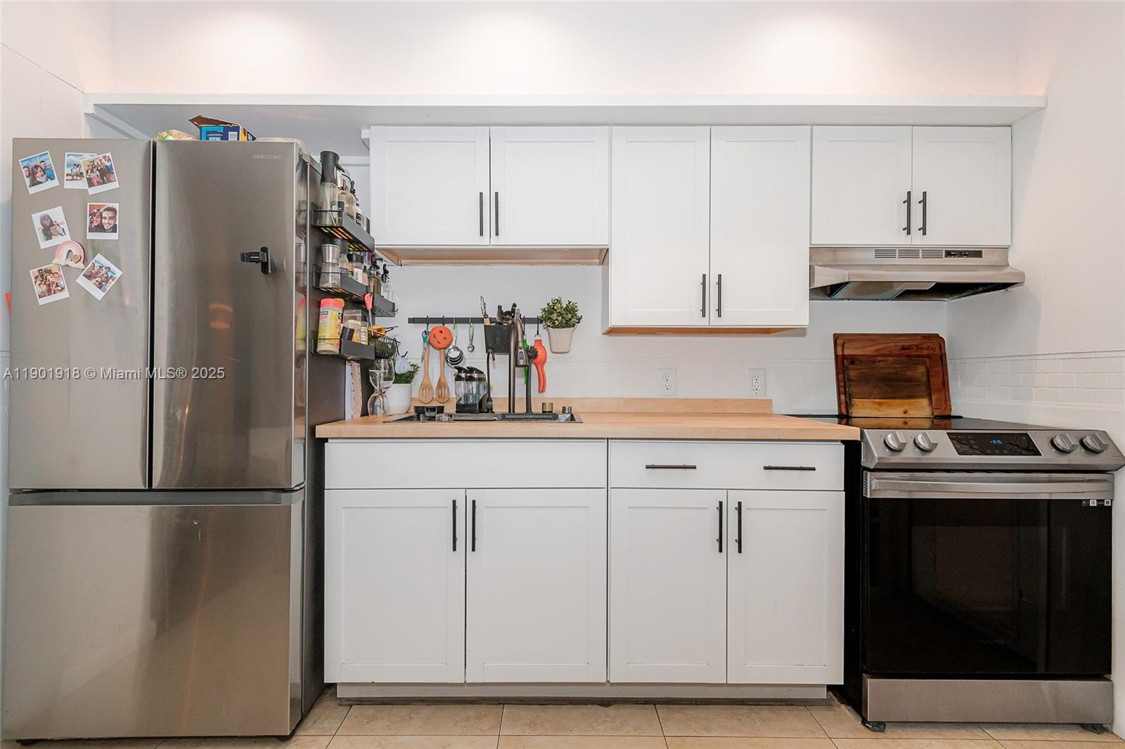 HOLLYWOOD PARK - Residential Income