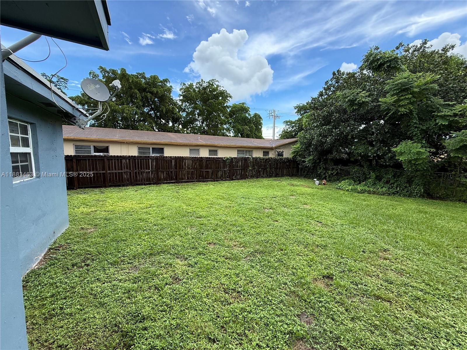 MIAMI GARDENS ESTATES SEC - Residential Lease