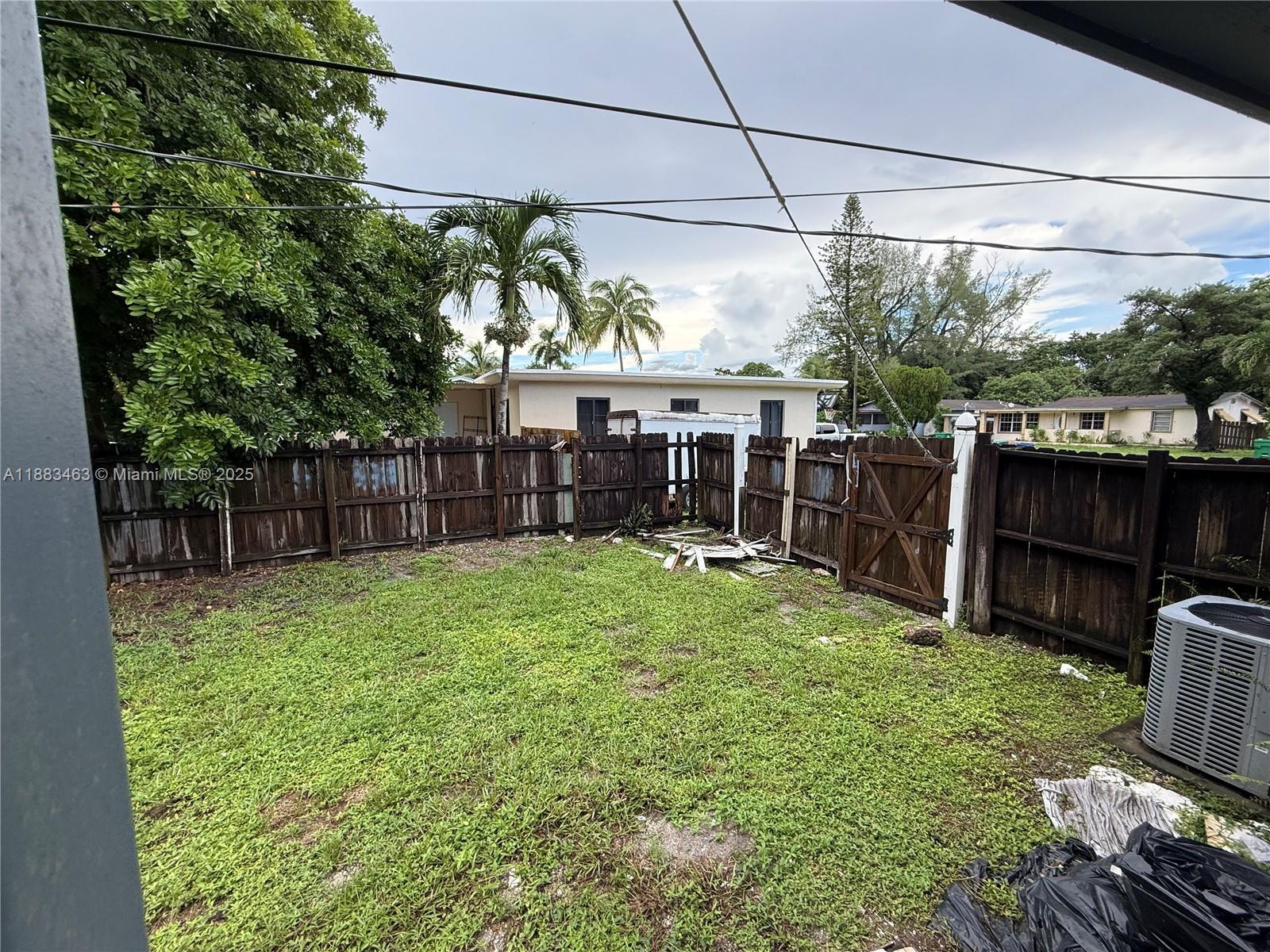 MIAMI GARDENS ESTATES SEC - Residential Lease