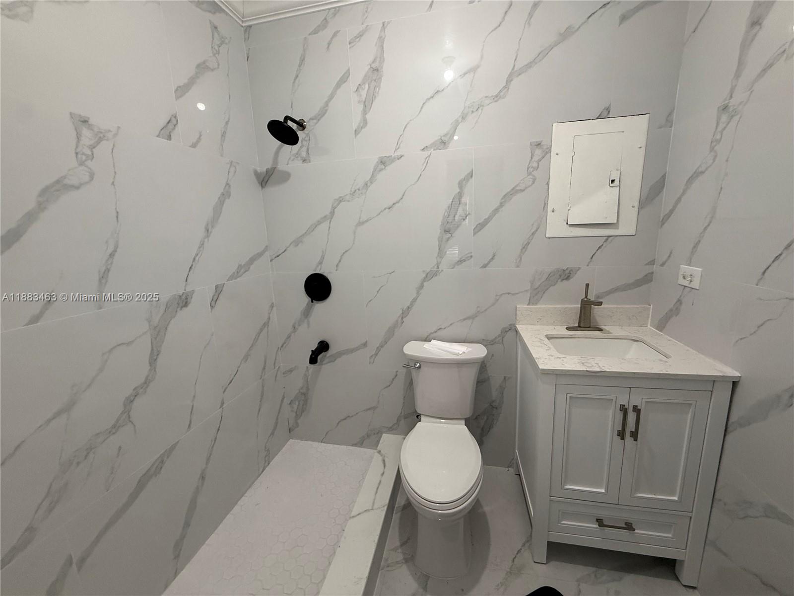 MIAMI GARDENS ESTATES SEC - Residential Lease