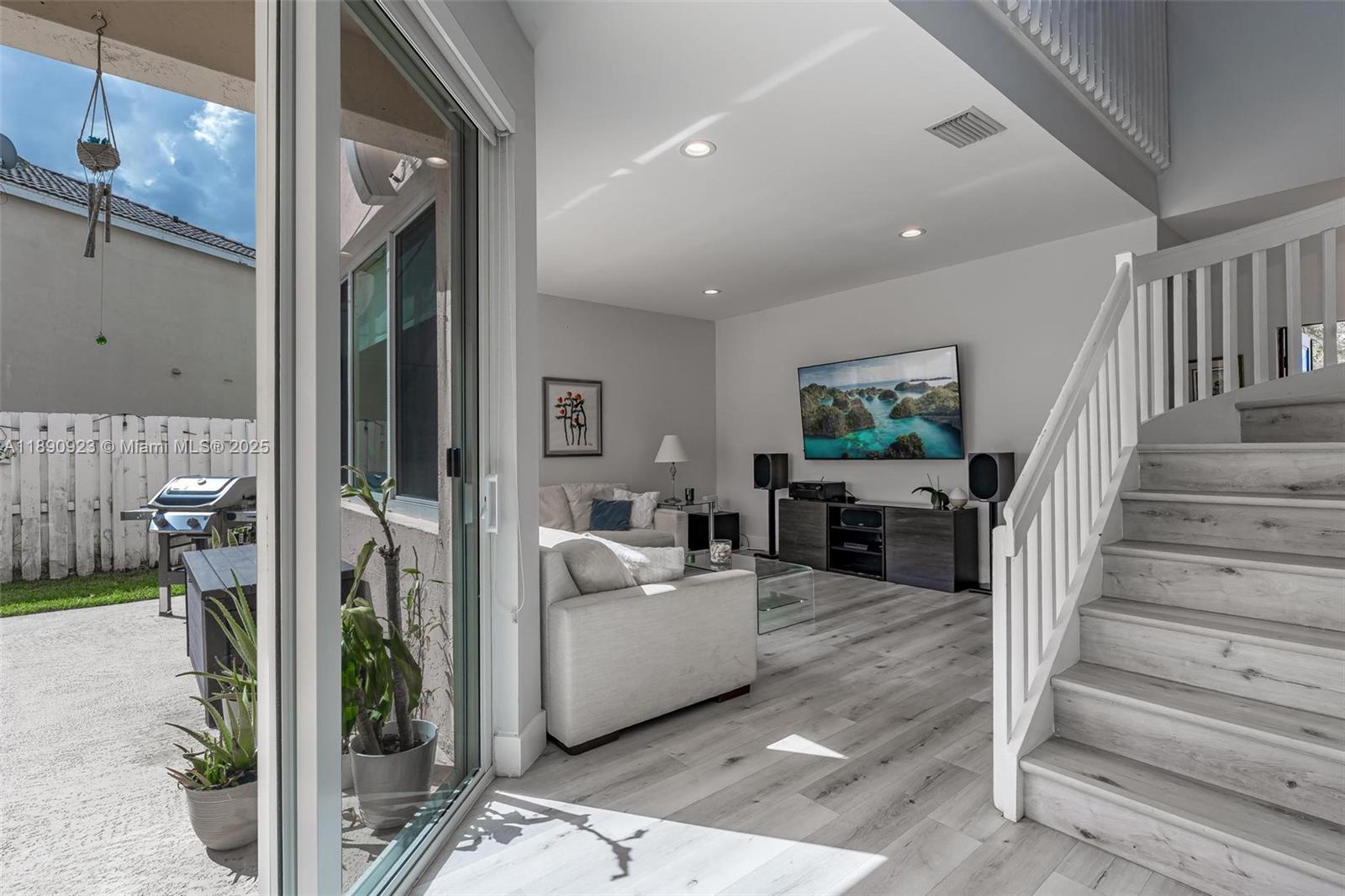 SECTOR 3 - PARCELS C D E - Residential Lease