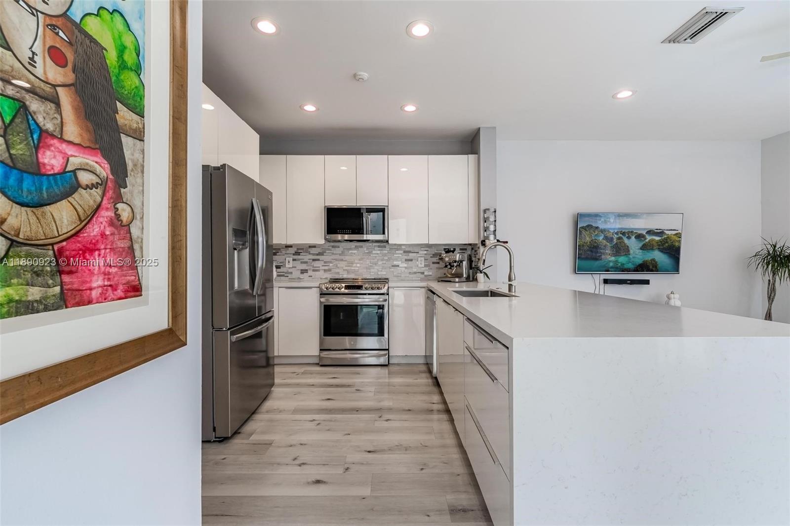 SECTOR 3 - PARCELS C D E - Residential Lease