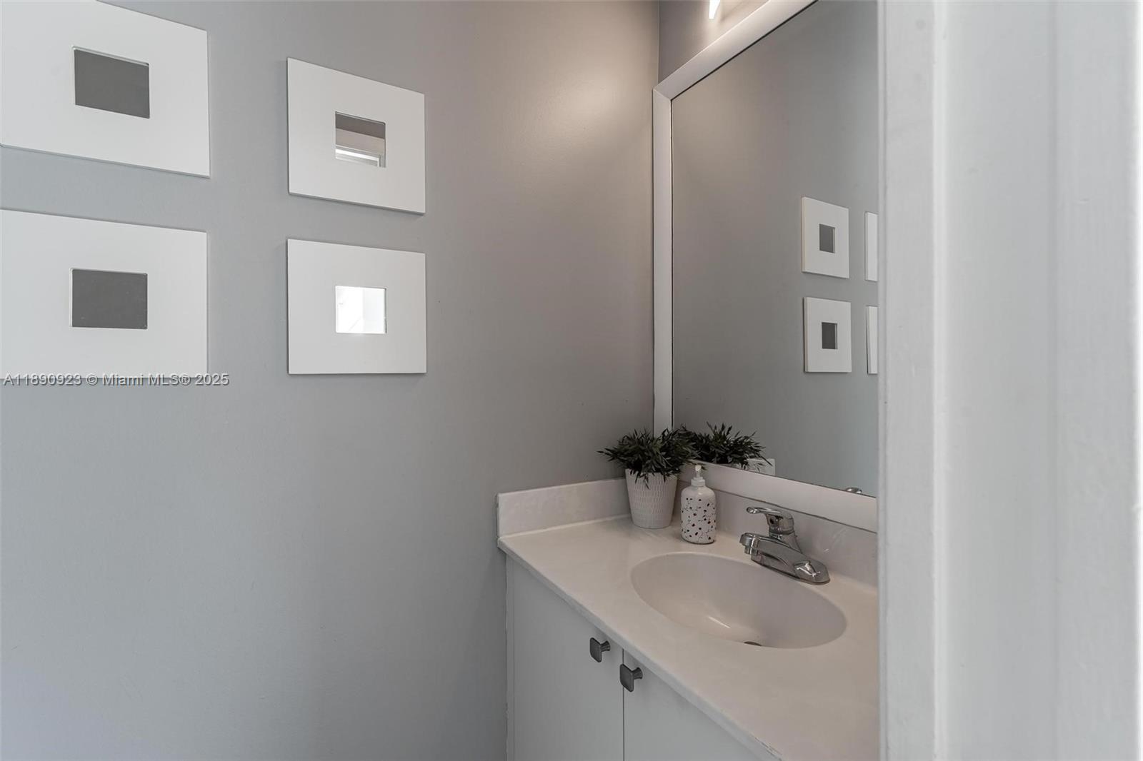 SECTOR 3 - PARCELS C D E - Residential Lease