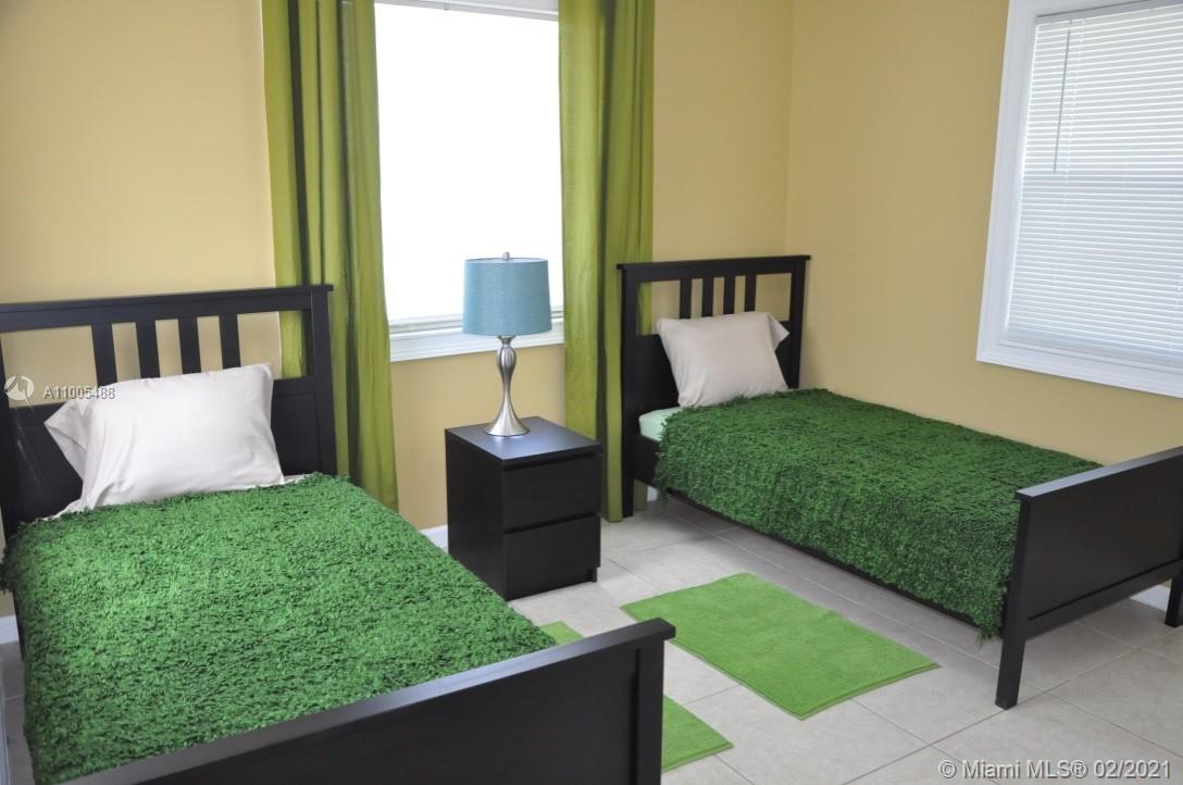 North Hollywood - Residential Lease