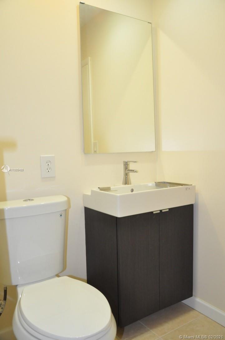 North Hollywood - Residential Lease