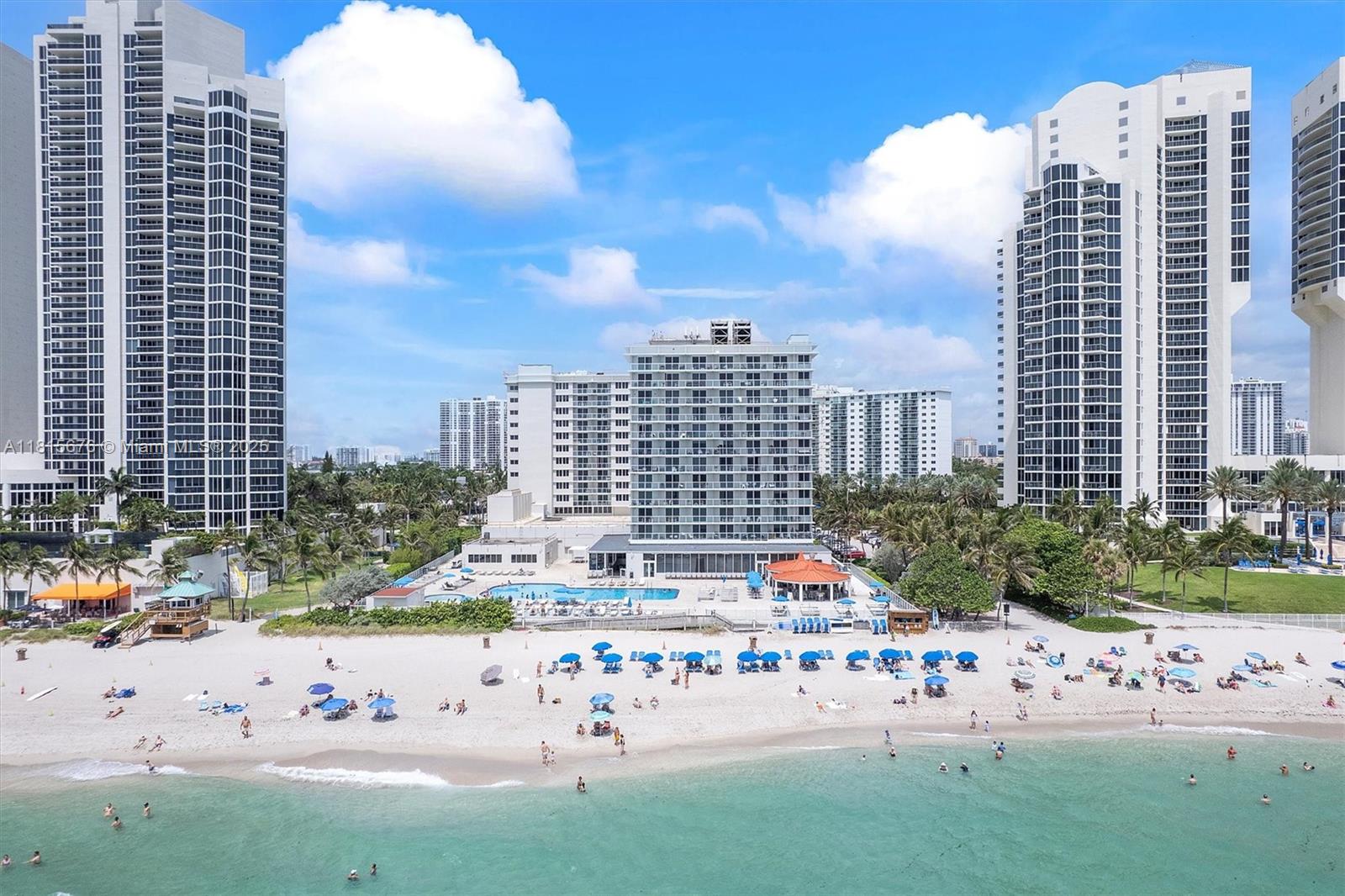 THE AVENTURA BEACH CLUB C - Residential