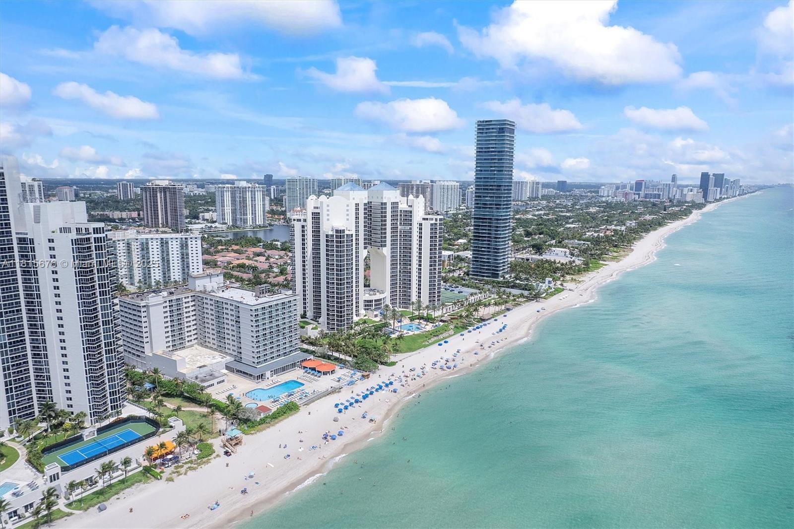 THE AVENTURA BEACH CLUB C - Residential