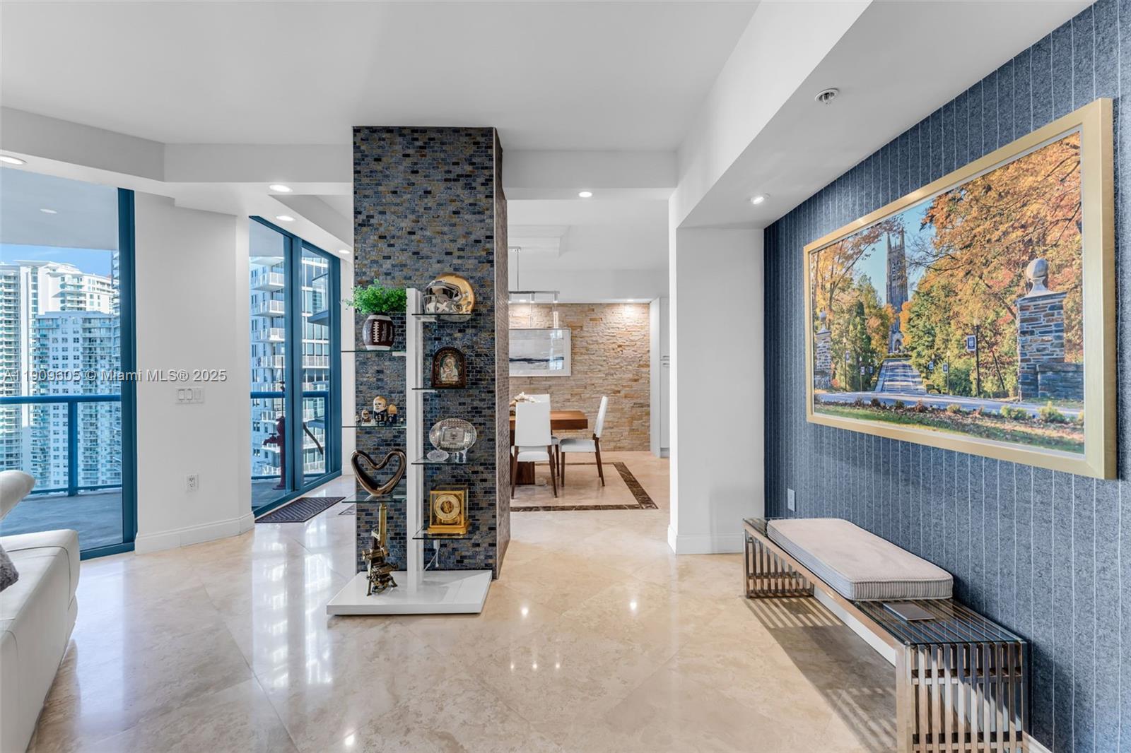 LAS OLAS RIVER HOUSE COND - Residential