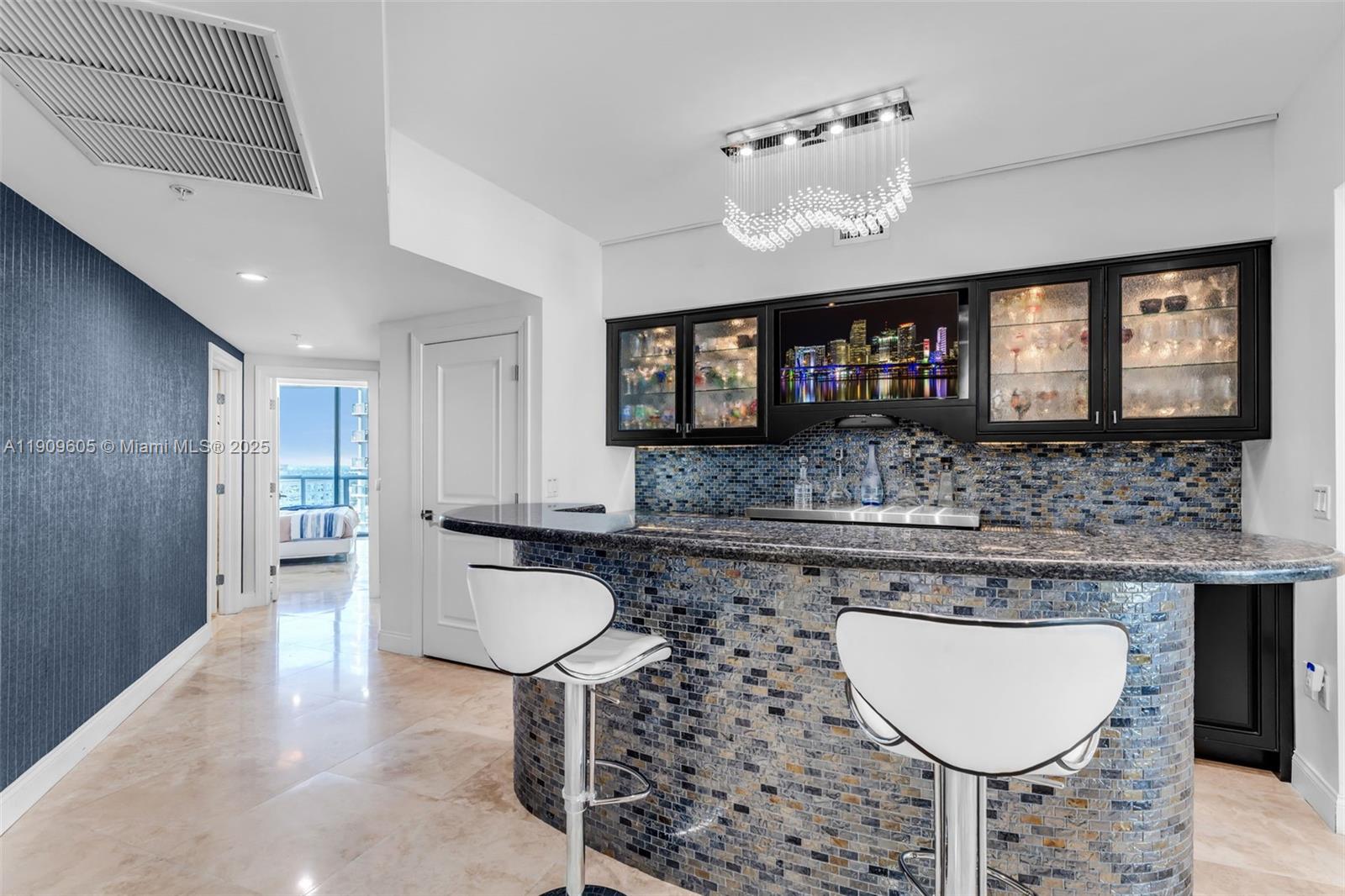 LAS OLAS RIVER HOUSE COND - Residential