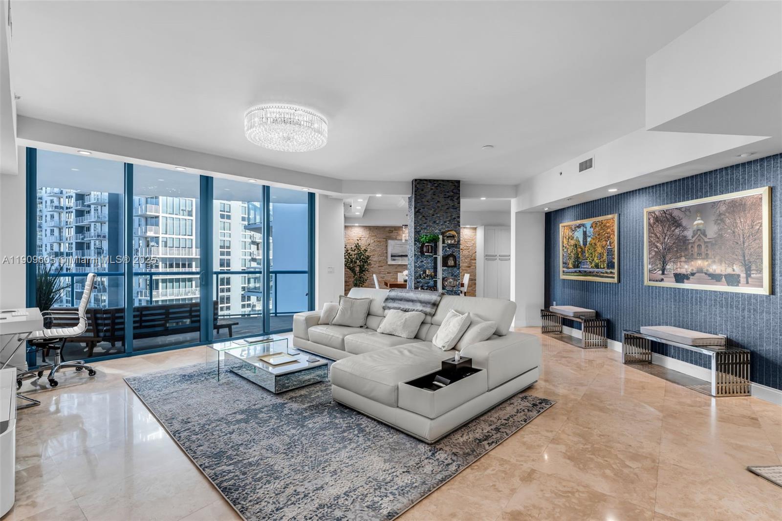 LAS OLAS RIVER HOUSE COND - Residential