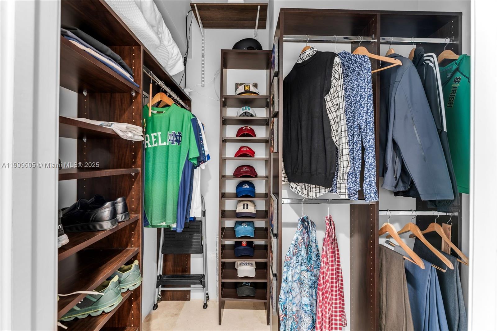 LAS OLAS RIVER HOUSE COND - Residential