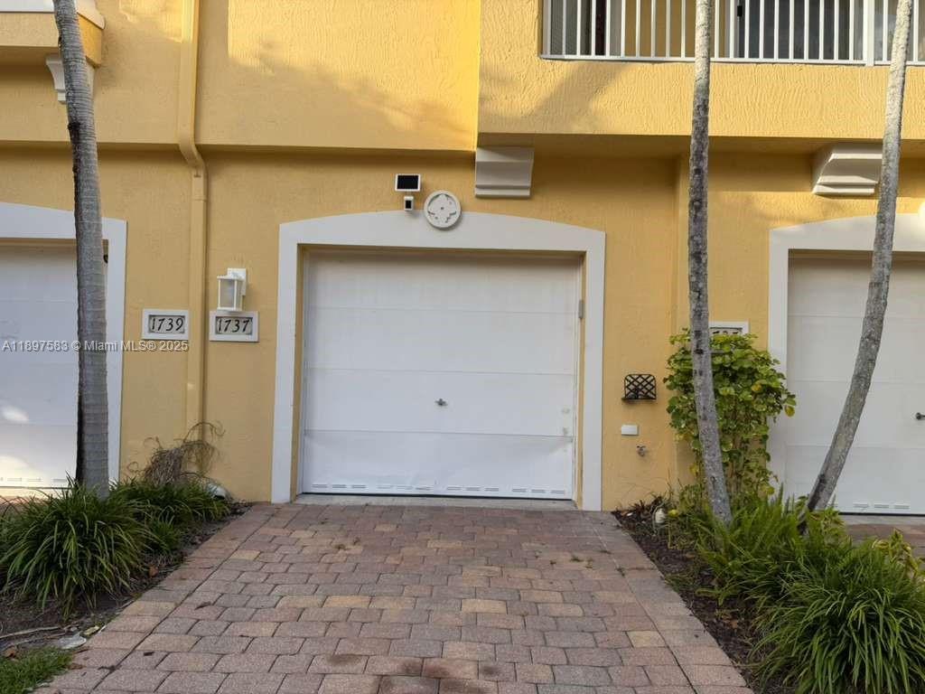 SIERRA BAY - Residential Lease