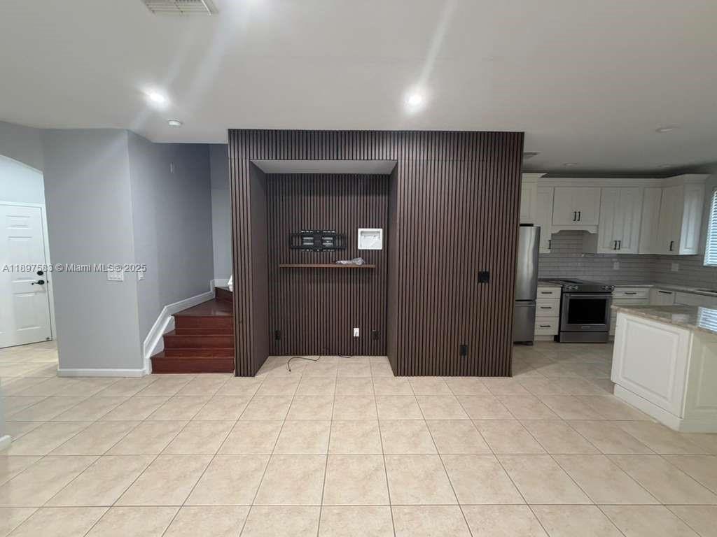 SIERRA BAY - Residential Lease