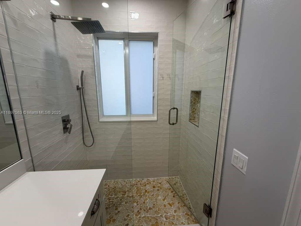 SIERRA BAY - Residential Lease