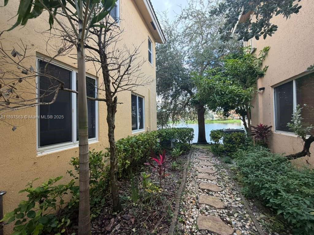 SIERRA BAY - Residential Lease