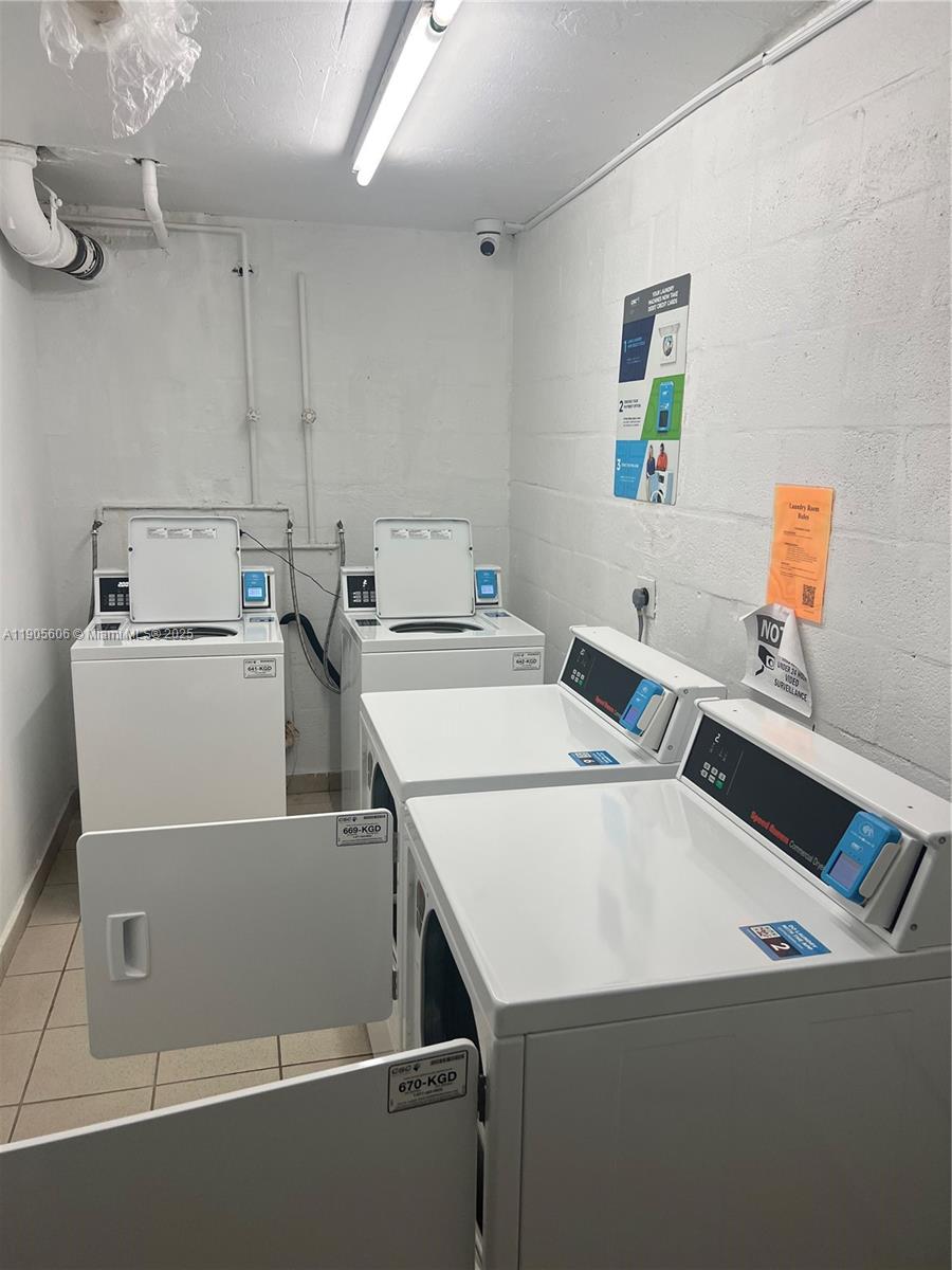 THE PRESIDENTIAL CONDO - Residential Lease