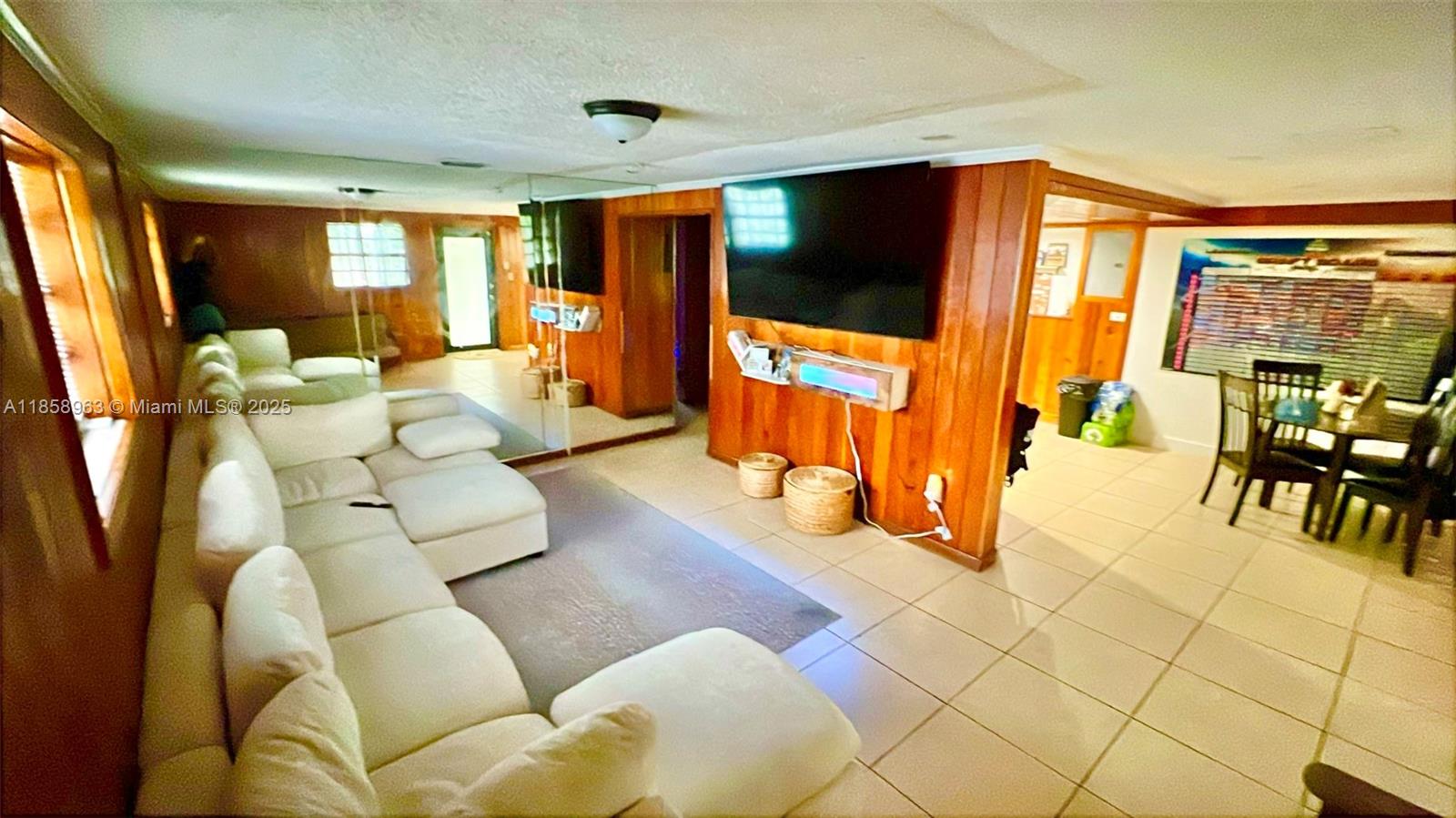 ESSEX VILLAGE 5TH ADDN - Residential