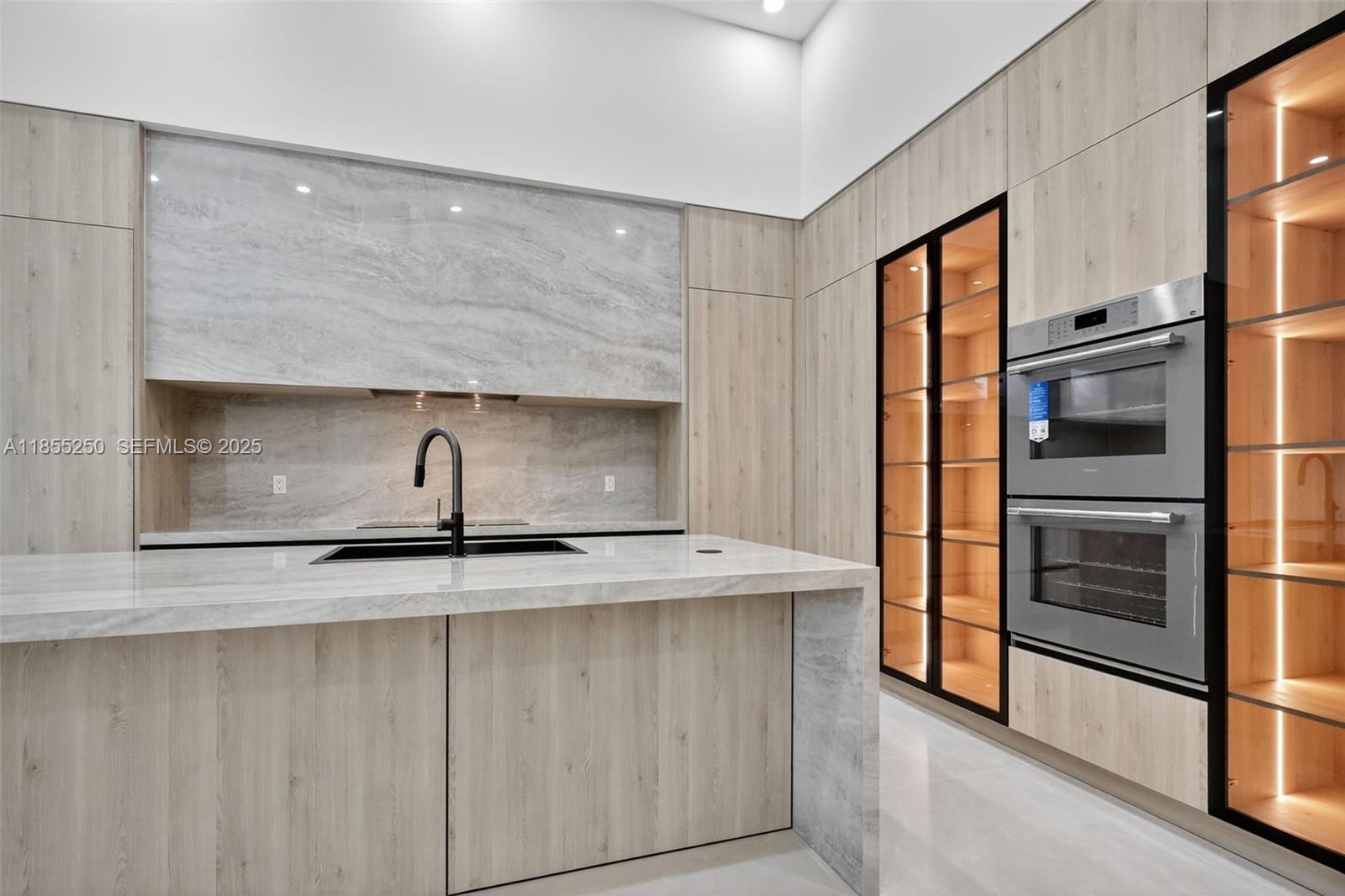 KAPOK GROVE ESTATES - Residential