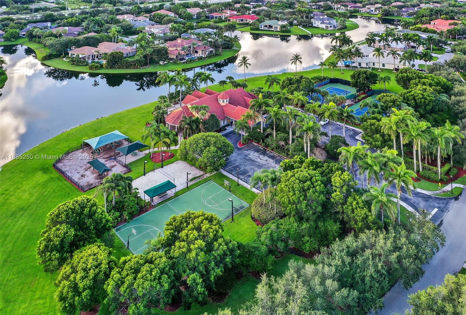 KAPOK GROVE ESTATES - Residential